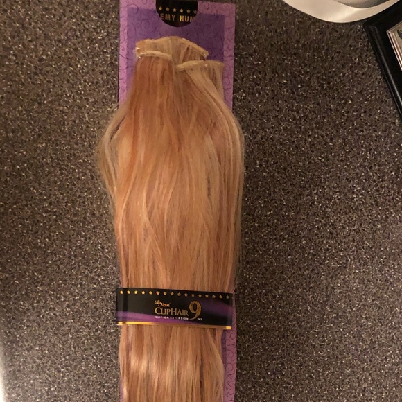 Extensions clip on Remy hair - Picture 2 of 7